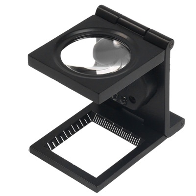 9005B: 10X D28mm LED Magnifier With Scale